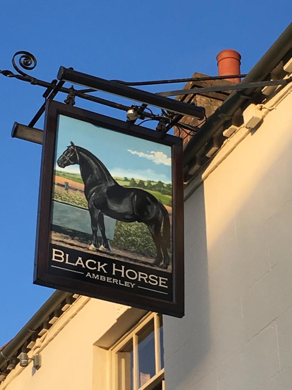 Black Horse Amberley  Extérieur photo